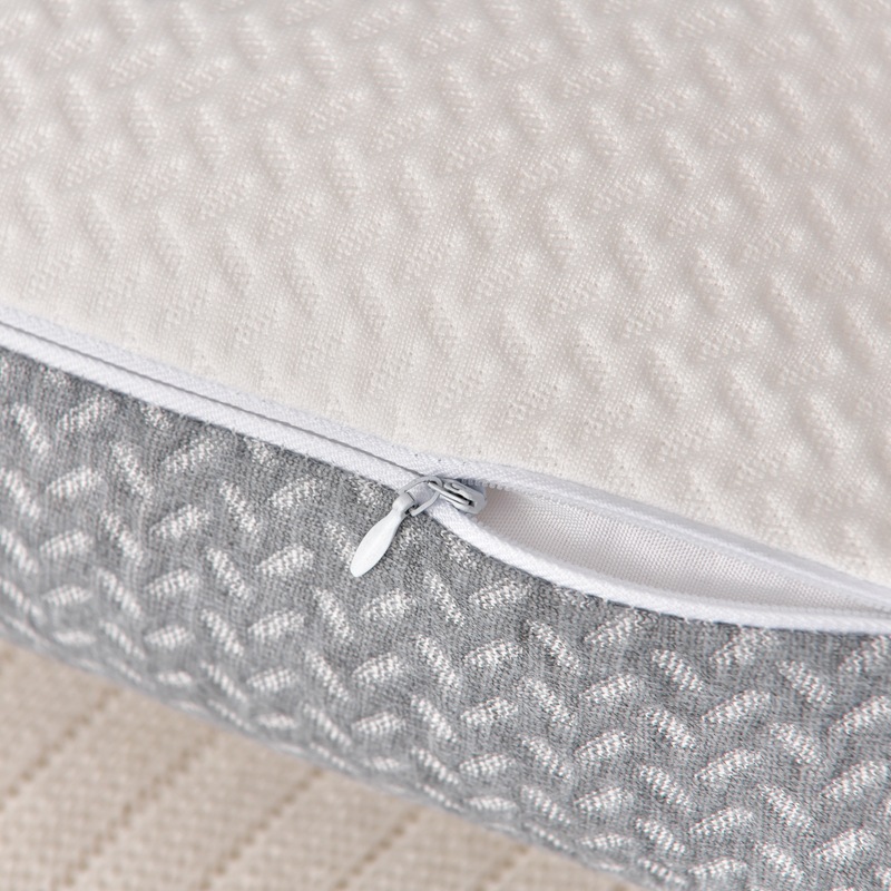 Wholesale latex reverse traction pillows, neck protection pillows, non-collapsing pillow cores, sleep-aiding pillow cores, and home health care pillows from the manufacturer Application Scenario