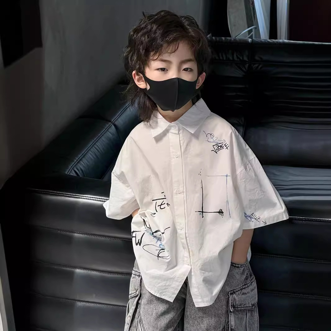 Xin 'er 2024 Summer short-sleeved shirt, pure cotton, loose and thin Korean-style shirt for boys, wide white shirt for children, trendy Specification image