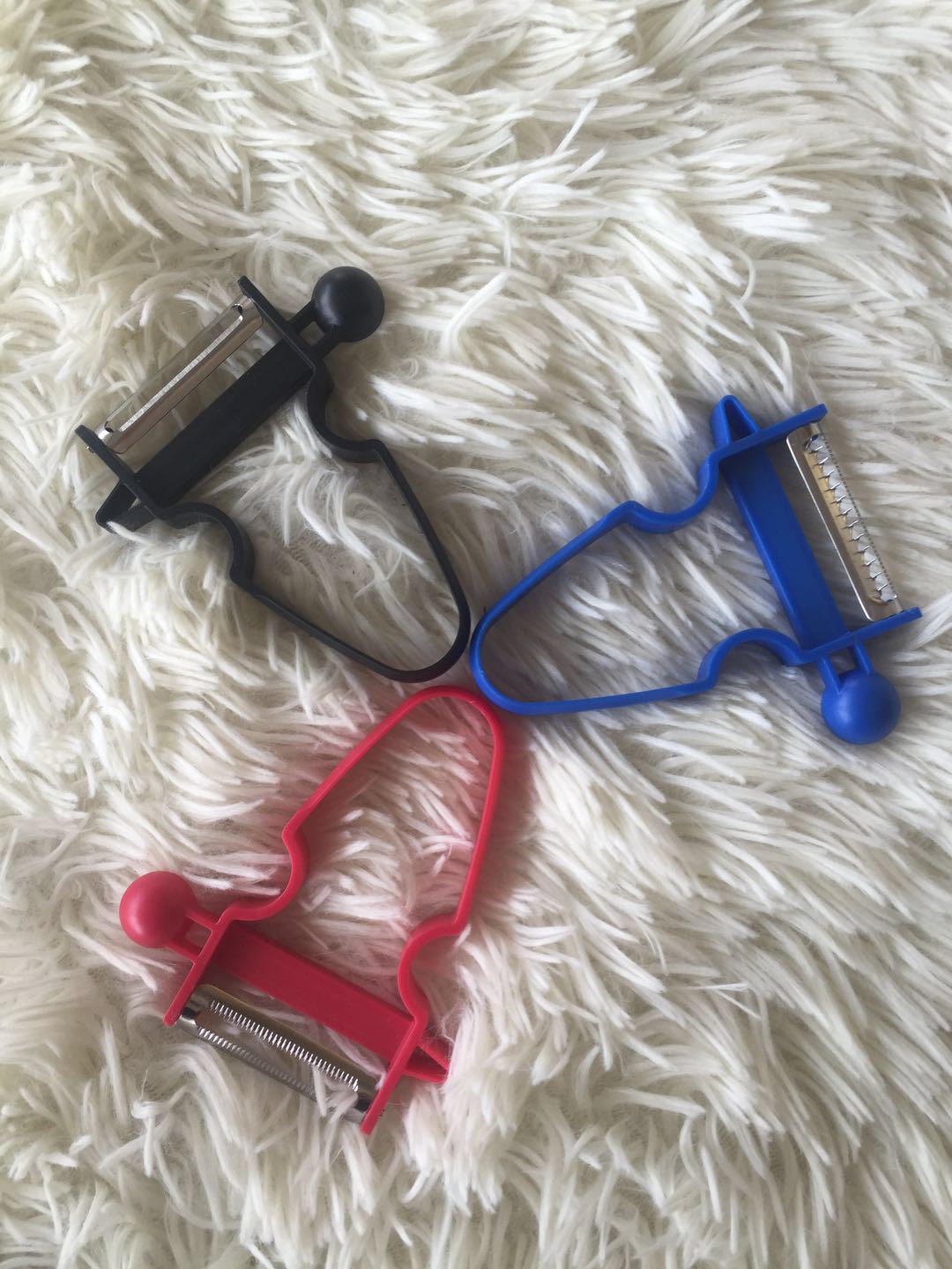 Kitchen creative multi-functional three-piece peeler set details Picture