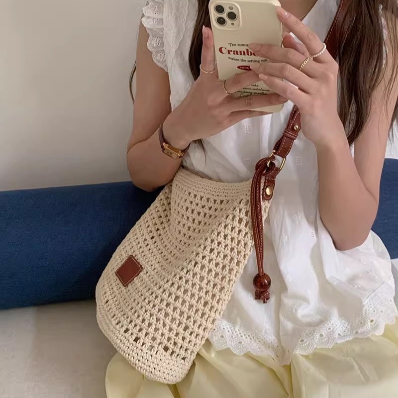Summer hollowed-out woven bag 2026 new style laid-back and relaxed single-shoulder bag, vacation travel tote bag, beach bag details Picture
