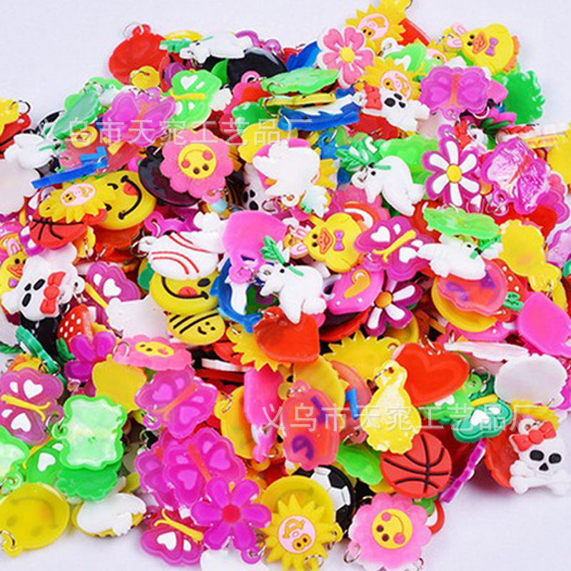Christmas silicone PVC soft rubber epoxy resin wrist strap small pendant, Christmas gift pendant, wristband pendant Specification image