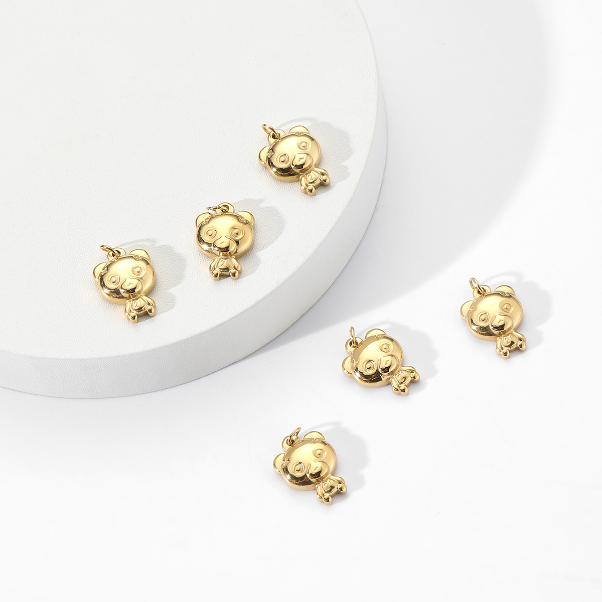 Cartoon bear pendant, stainless steel gold-plated cute pendant, diy handmade jewelry, bracelet, necklace, earrings and accessories