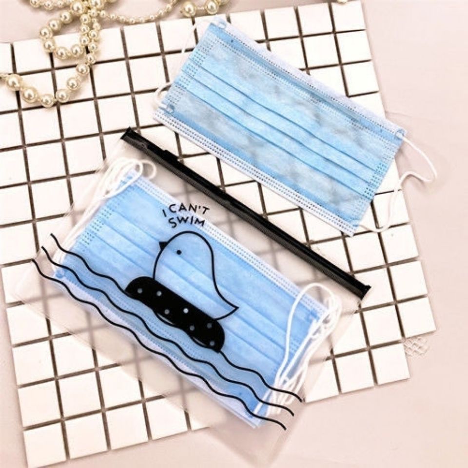 Korean version creative cartoon bird PVC Eva semi-transparent self-sealing bag travel portable storage bag rubber band underwear Application Scenario