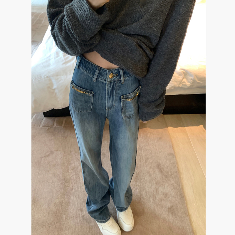 The 2022 Korean version of the trendy new straight-leg jeans for women's early autumn are high-waisted, fashionable, loose, washable and slimming wide-leg pants