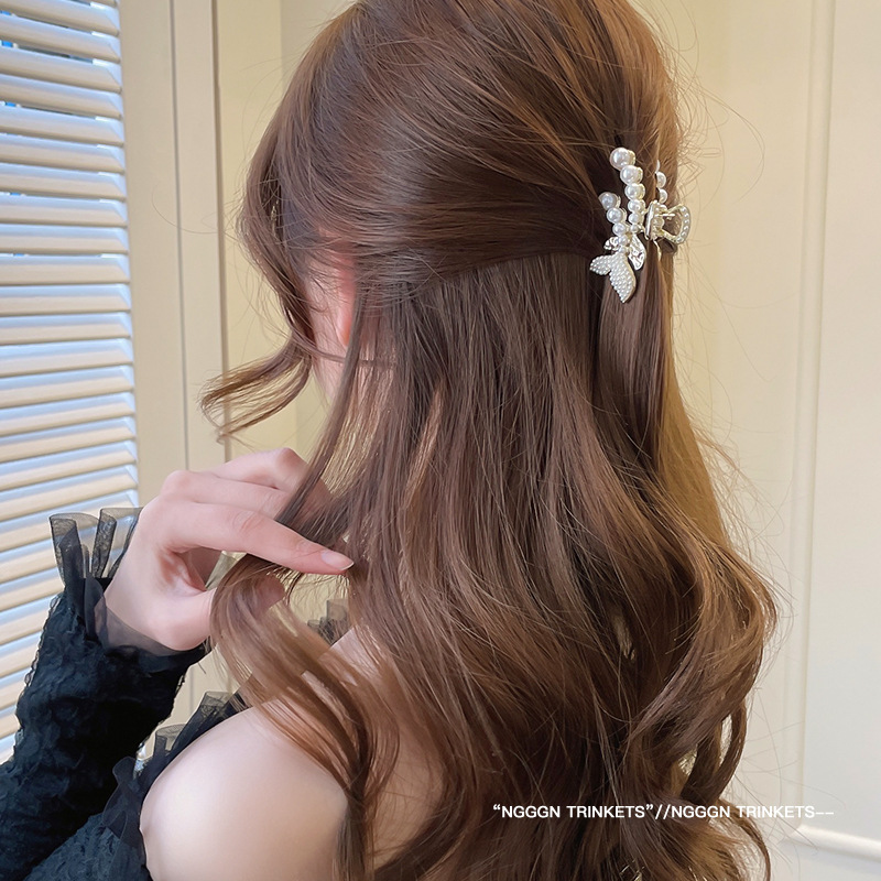 Pearl Butterfly Fringe Trumpet Grab Clip Metal Hair Clip Headdress Summer Back Head Fairy Shark Clip Clip Woman details Picture
