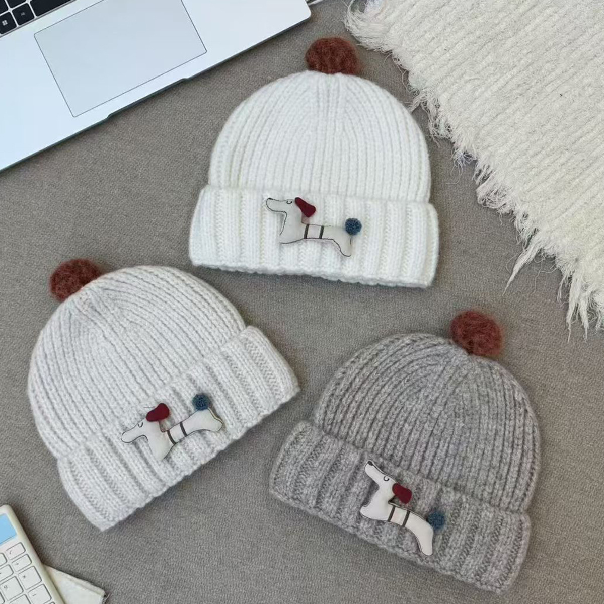 Winter ear-protecting baby super cute hats, small pullover hats, knitted hats, adorable woolen hats, autumn and winter children's cartoon woolen hats