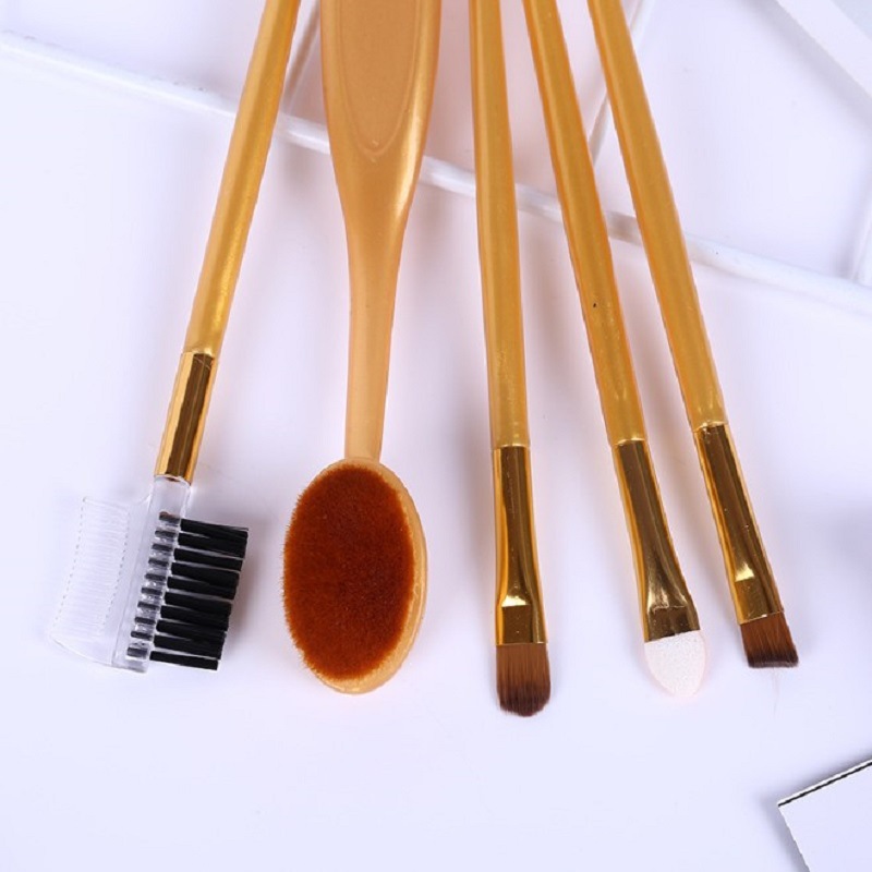 Brush your teeth with five makeup masks Specification image