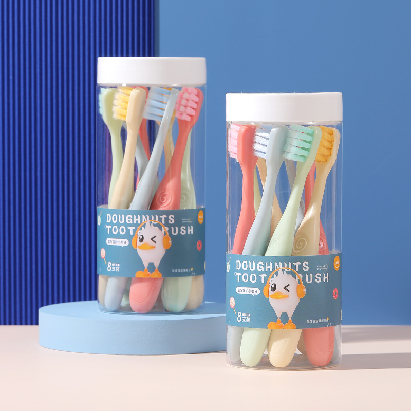 Raoyi Children's Soft Bristle Toothbrush 8 Barrels Care Gingival Cleaning Teeth Super Fine Soft Bristle Toothbrush Manufacturers Wholesale Application Scenario