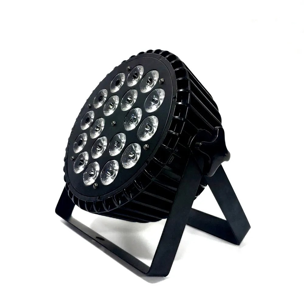 The manufacturer's new 18-piece four-in-one full-color flat par light, led stage par light, large-scale wedding event atmosphere rendering effect light, banquet hall, bar and dance party atmosphere lighting dyeing light full figure