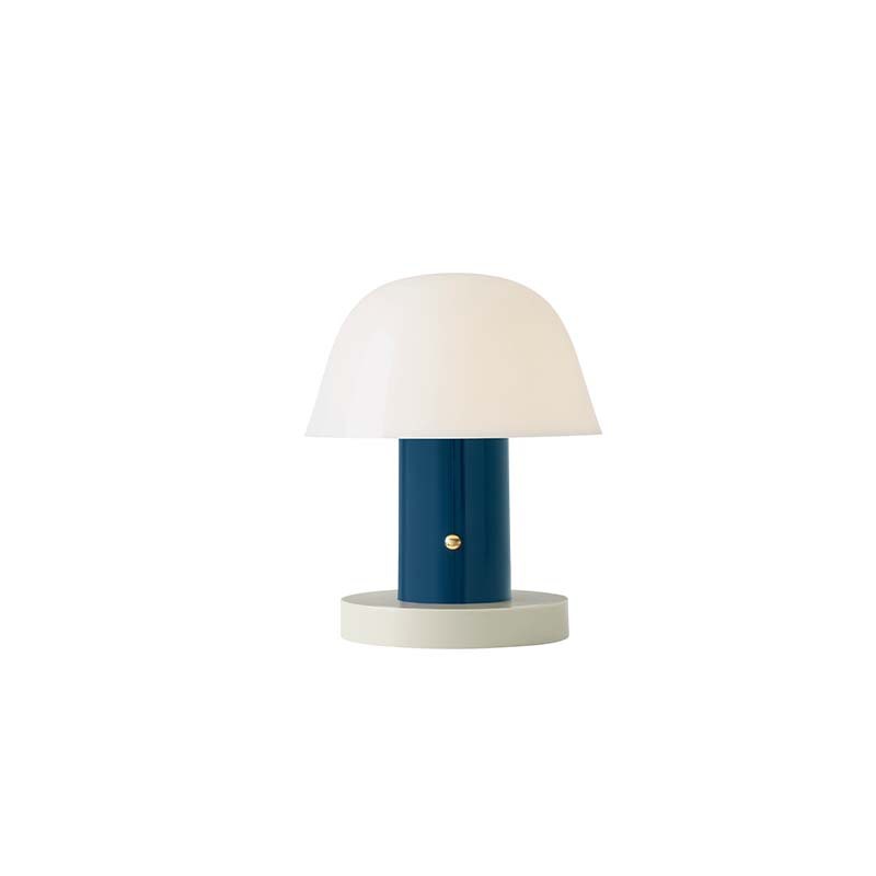 Denmark Setago JH27 in Cozy Home Environment with Family