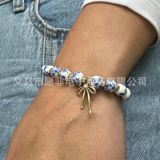 Cross-border best-selling bow pendants, multiple types of flower porcelain ceramic beaded bracelets, Chinese-style retro and elegant jewelry gifts Application Scenario