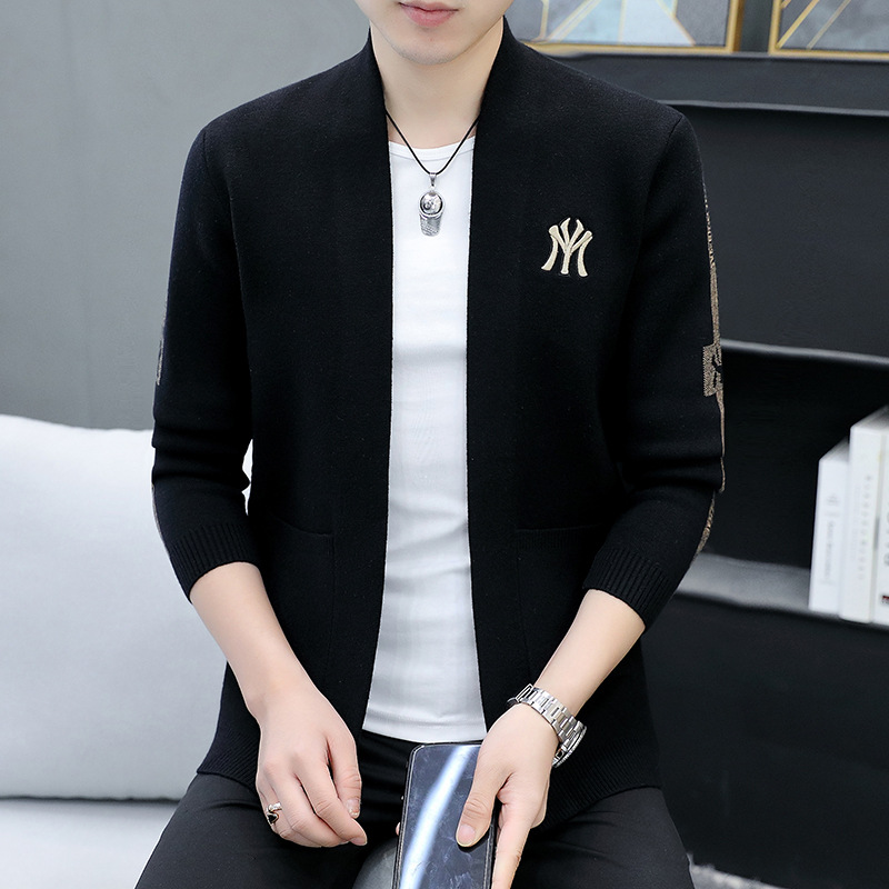 We are sending out the 2023 autumn new style of embroidered sweaters for men, in a simple and casual Korean-style solid color Specification image