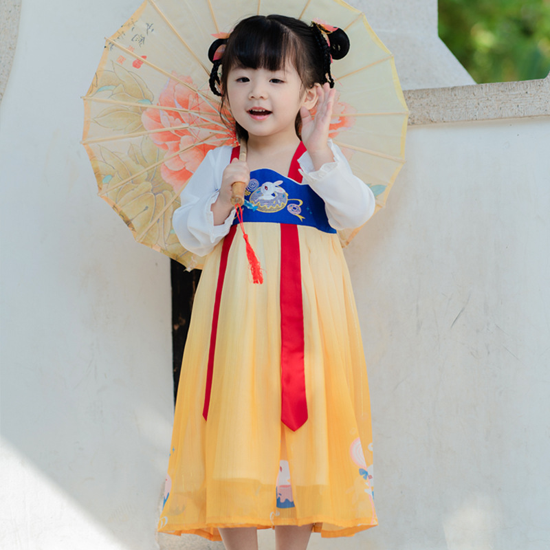 汉服女童襦裙产品图