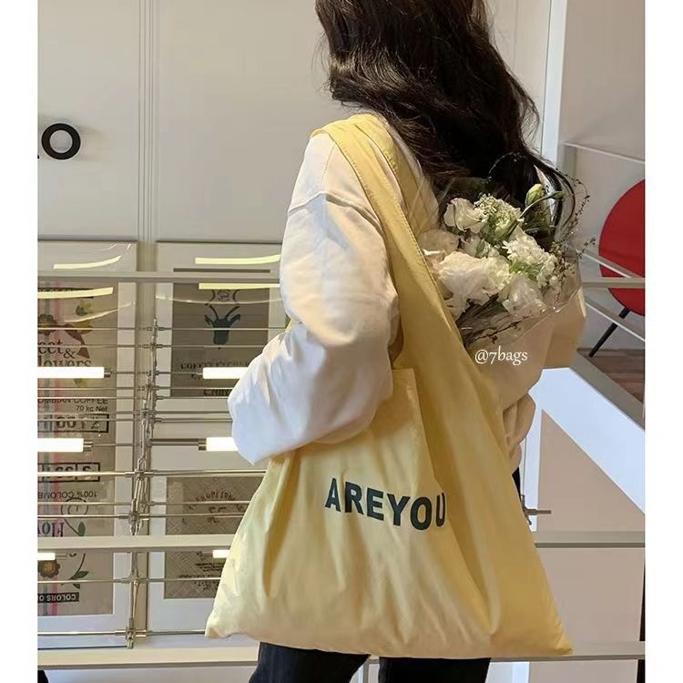 New niche letter-printed single-shoulder bag, large-capacity designer's versatile fabric bag, women's canvas bag, trendy shopping bag Specification drawing