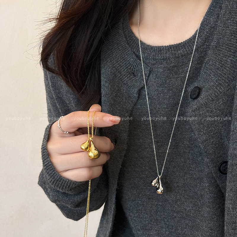 The same teardrop double pendant necklace for women's spring long sweater chain as the Korean blogger, 2025 new style, high-end accessory