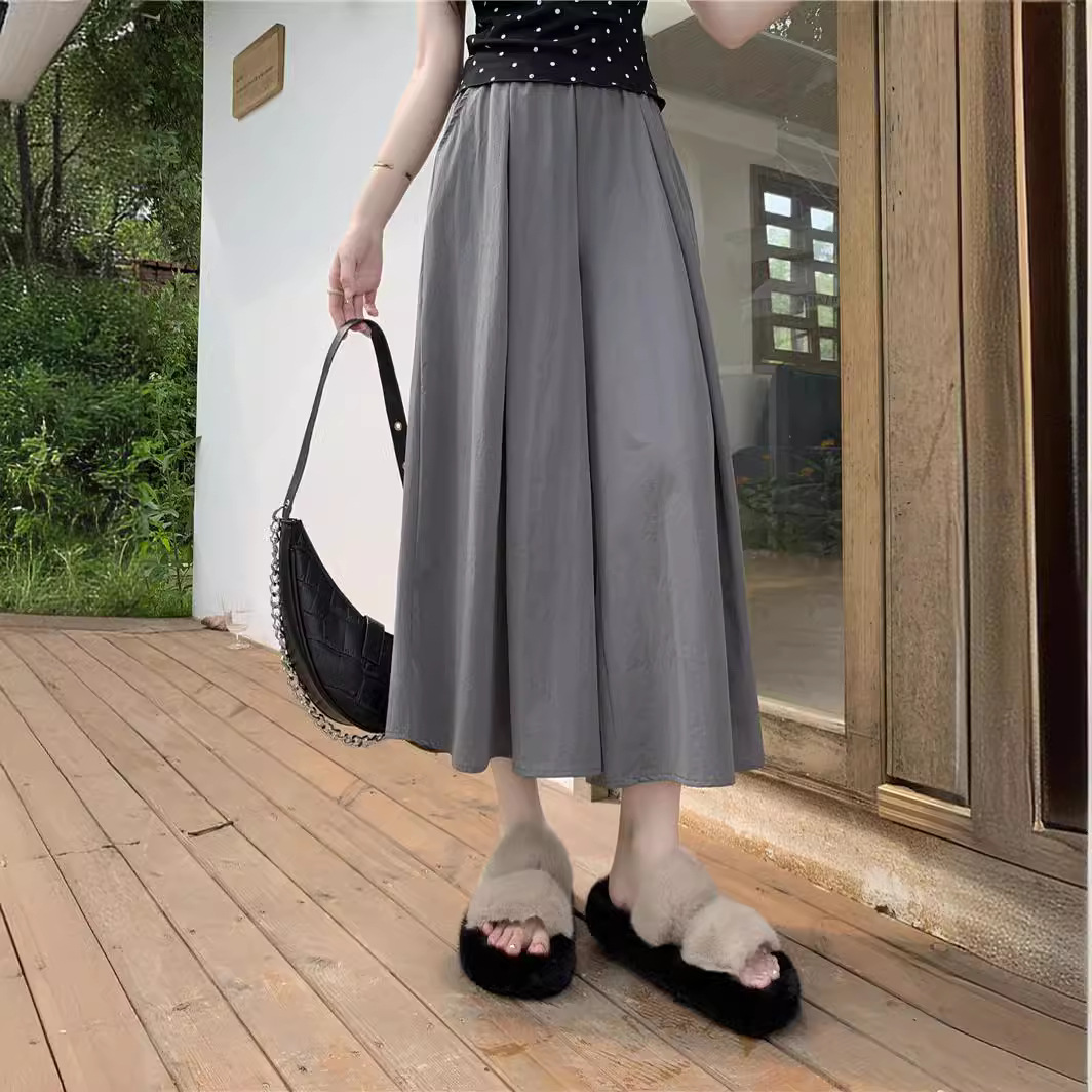 Grey ice silk skirt pants for women's summer 2024 new high-waisted, slimming, loose, casual and laid-back wide-leg eight-inch pants Application Scenario