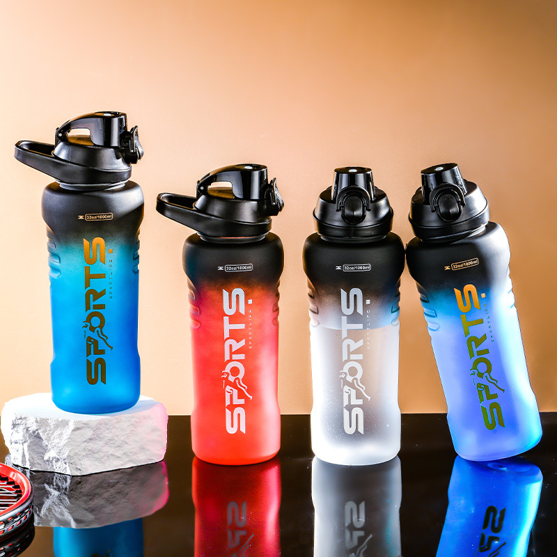 东南亚外贸大容量渐变喷砂直饮水杯男户外防摔手提水壶太空杯子