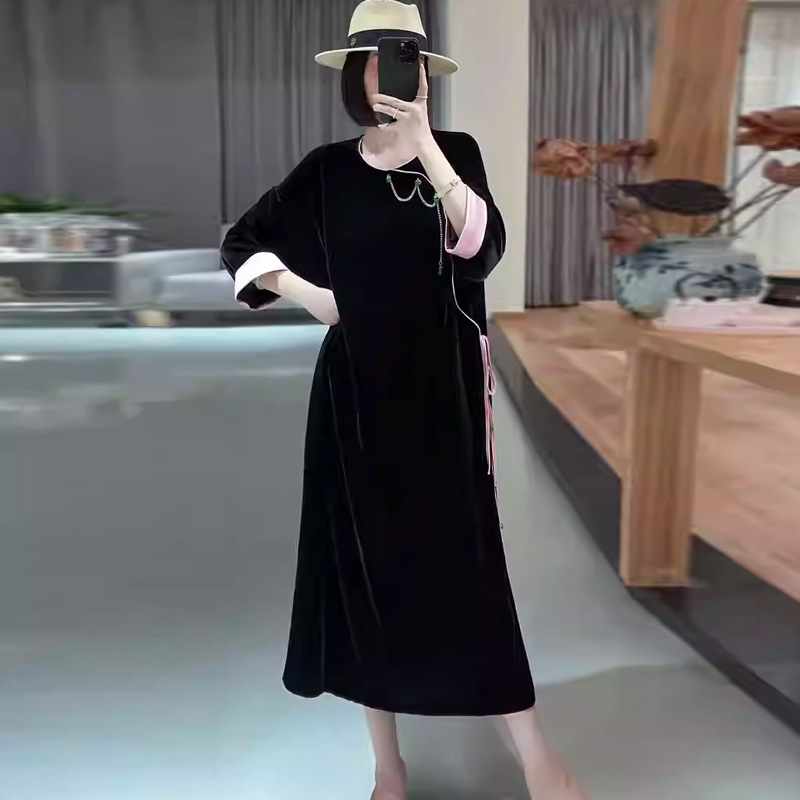 Chinese retro Chinese-style velvet dress for women's early autumn, with a contrasting color and patchwork slanted lapel cheongsam dress Specification drawing