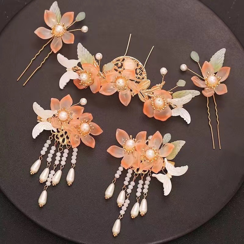 Hanfu headwear, super fairy girl, tassel hairpin, complete set of ancient-style accessories, step hairpin, comb, ancient-style hair accessory set Application Scenario