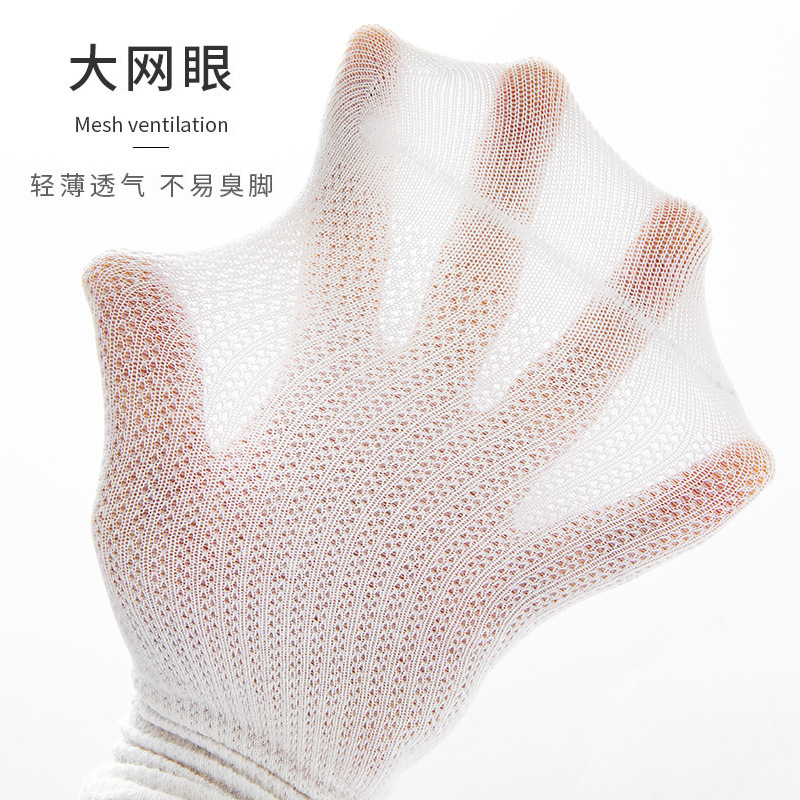 Sock stall, one-piece consignment for children's socks, calf socks, girls' spring and summer thin mesh breathable sports long socks, solid color double-bar black and white socks Application Scenario
