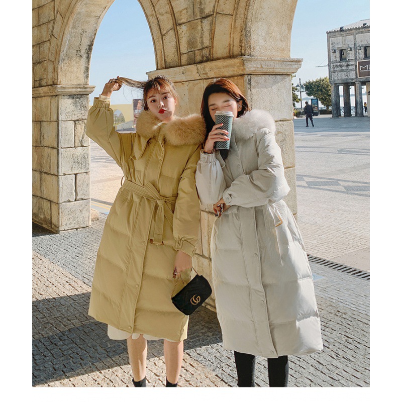 The 2022 winter new style of white duck down jacket is stylish and versatile. It is a slimming, thickened and warm mid-length coat for women Specification image