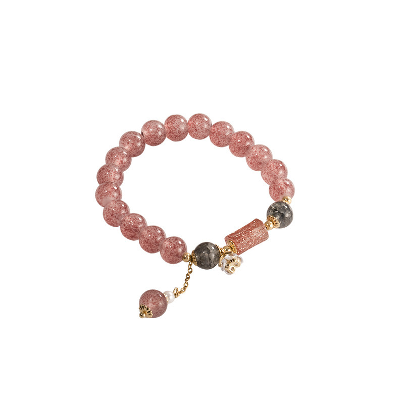 Cute pink strawberry crystal beaded bracelet, light luxury and niche design, high-end flower pendant bracelet wholesale Item Picture
