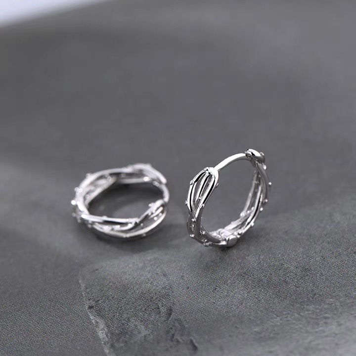 S925 Sterling Silver Thorn Earrings For Women 2023 Simple Light Luxury Earrings For Women Advanced Sense Net Red Earrings Buckle South Korean Earrings