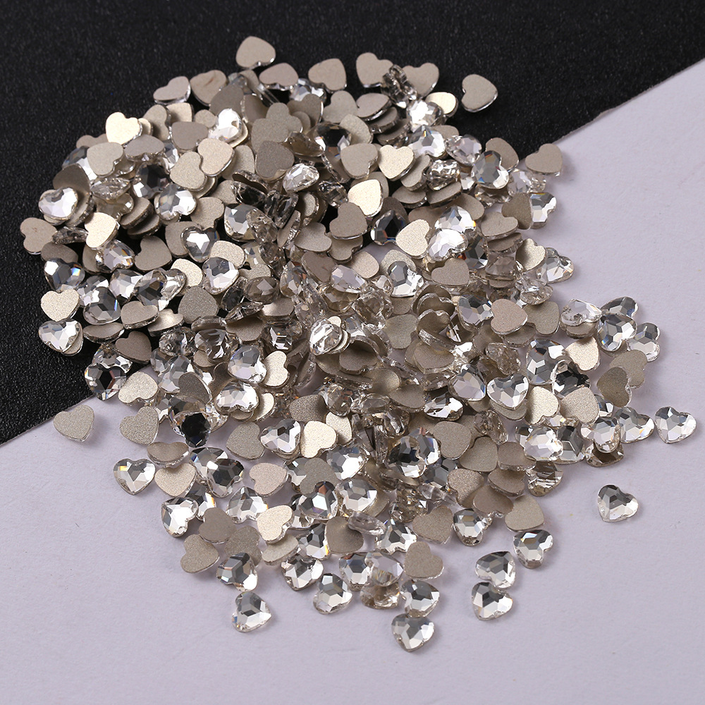 Self-owned brand, brand unknown, heart-shaped silver base glass, irregular-shaped oil drip nail drill, DIY clothing, phone case accessories, flat bottom drill material, fashionable and versatile accessories XY002 1