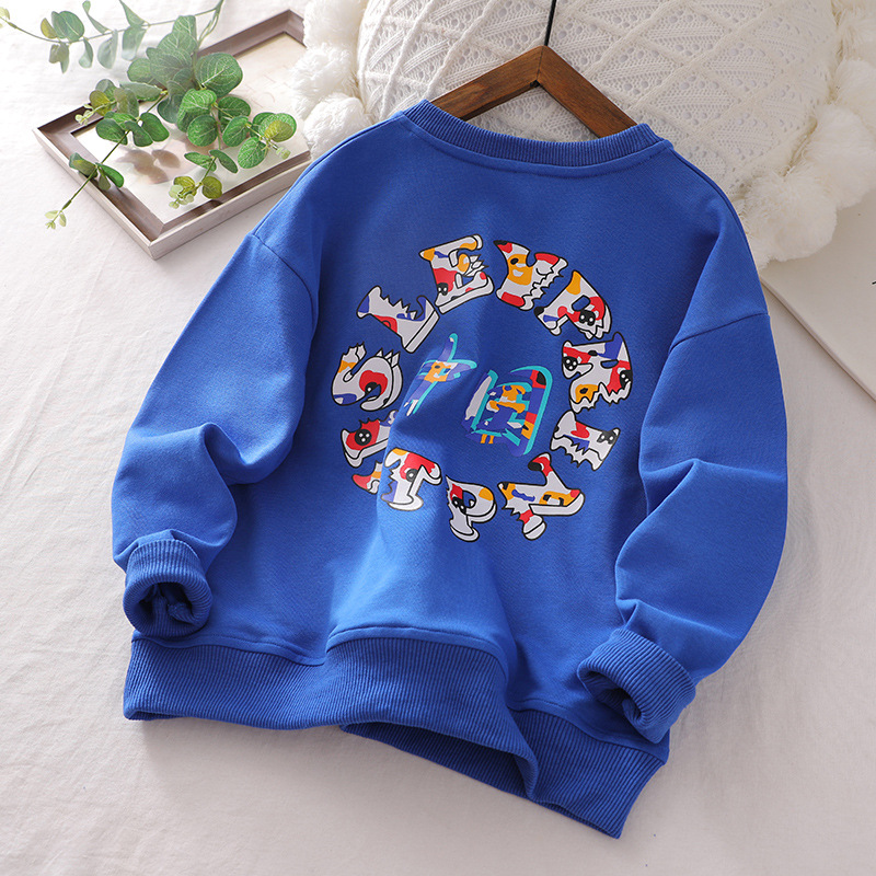 The 2022 new spring and autumn edition of the Chinese trend boys' hoodie, with a loose round neck, is a stylish and eye-catching top for boys and children Application Scenario