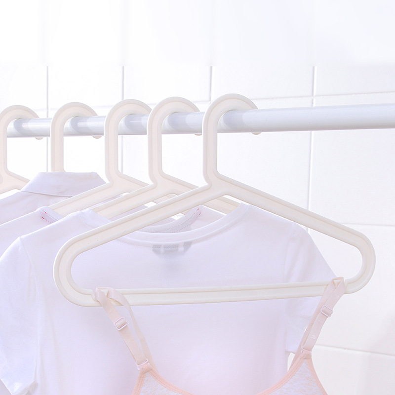 Yijia 4 sets simple clothing traceless coat hanger manufacturers wholesale hotel room adult plastic coat hanger dry and wet dual use details Picture