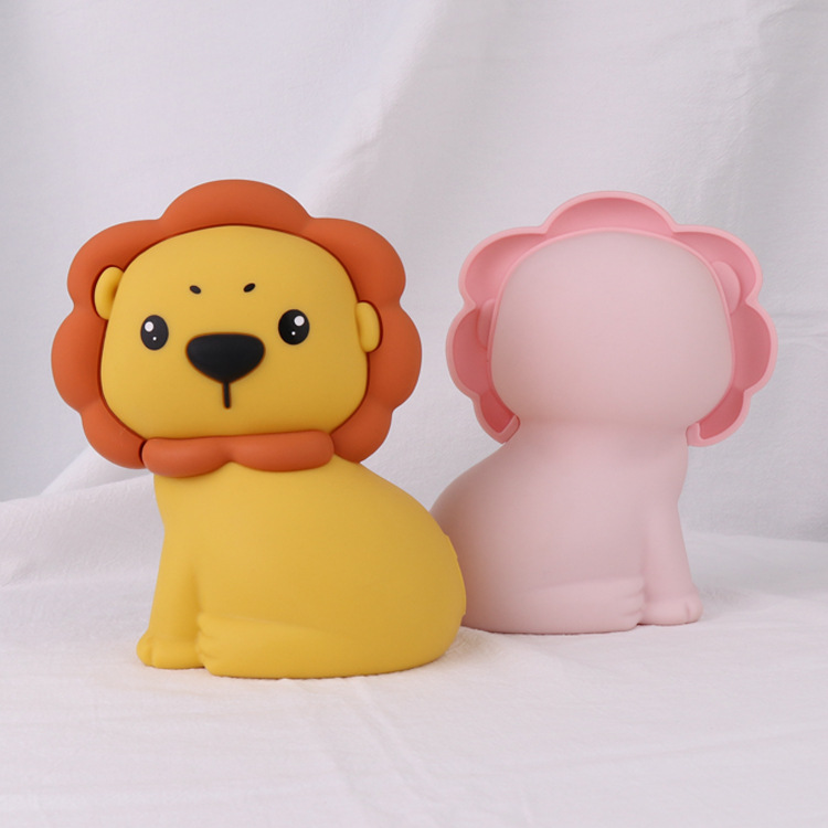 Silicone night light, cross-border creative children's cartoon toy, LED charging lion patting light, New Year birthday gift Specification drawing