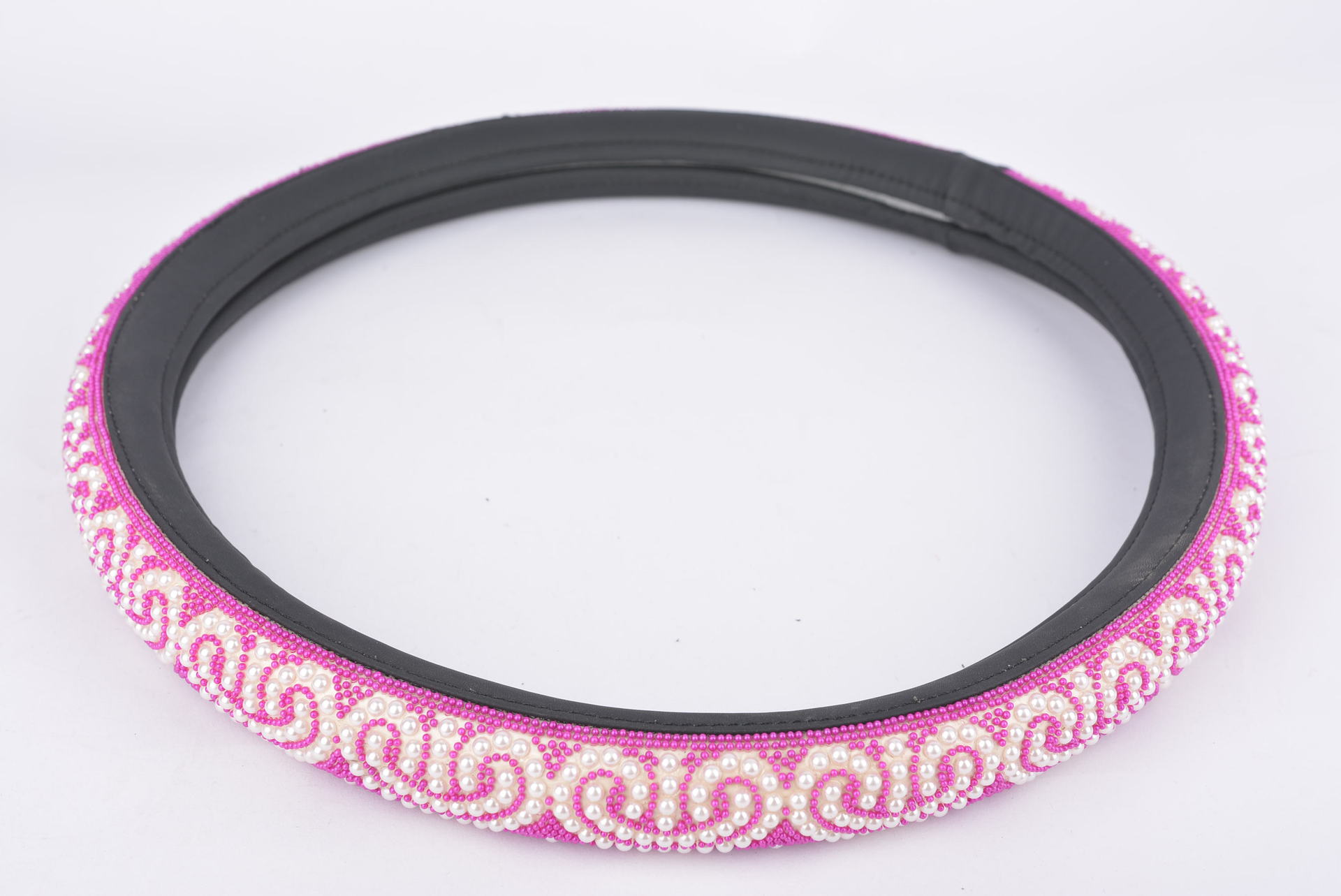 A new hand-woven all-season universal anti-slip, breathable and sweat-absorbing car summer bead steering wheel cover details Picture