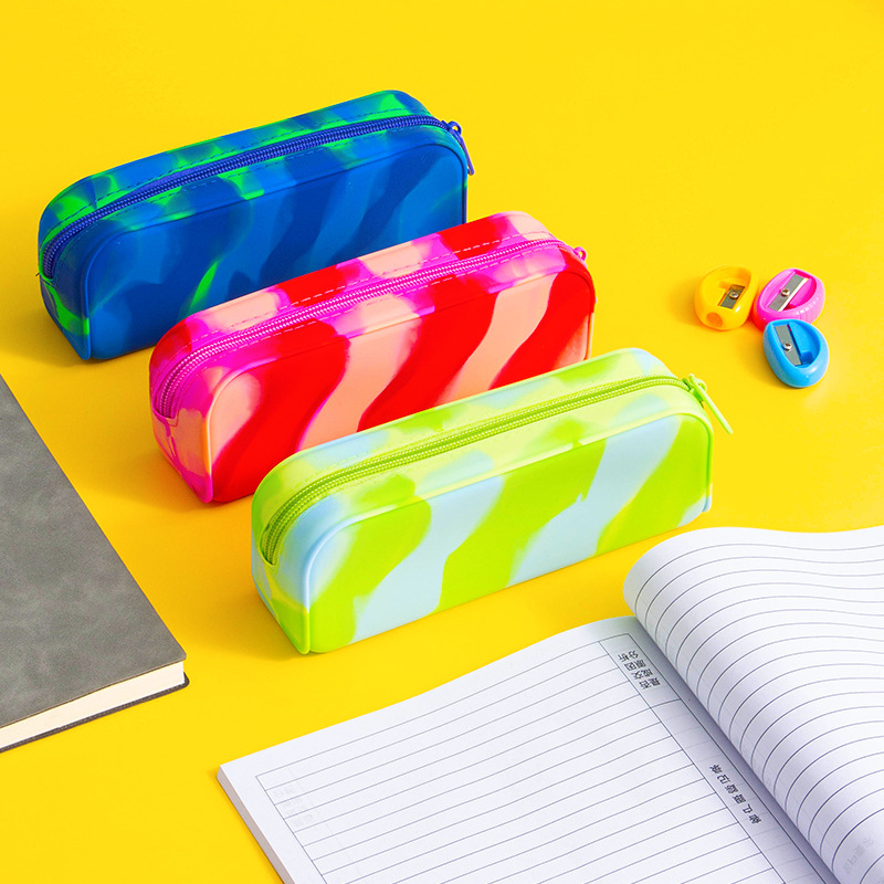 Wholesale of camouflage silicone pen cases and colorful stationery storage boxes from the factory source Item Picture