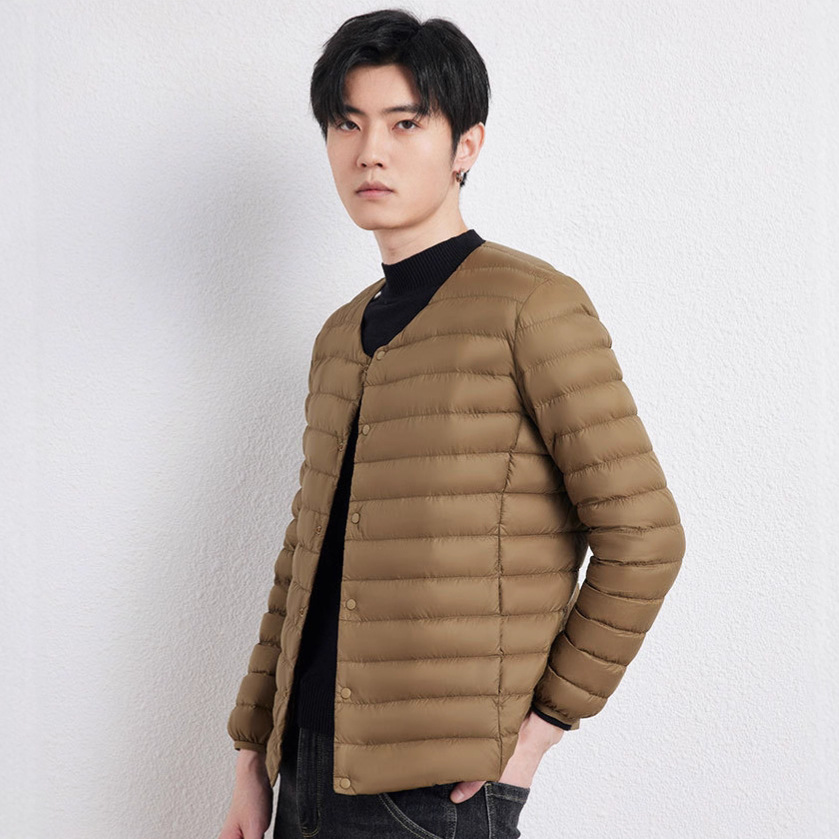 Men's long-sleeved, lightweight down jacket with a 90mm white duck down round neck and V-neck, worn inside as a large-sized autumn and winter new coat Application Scenario