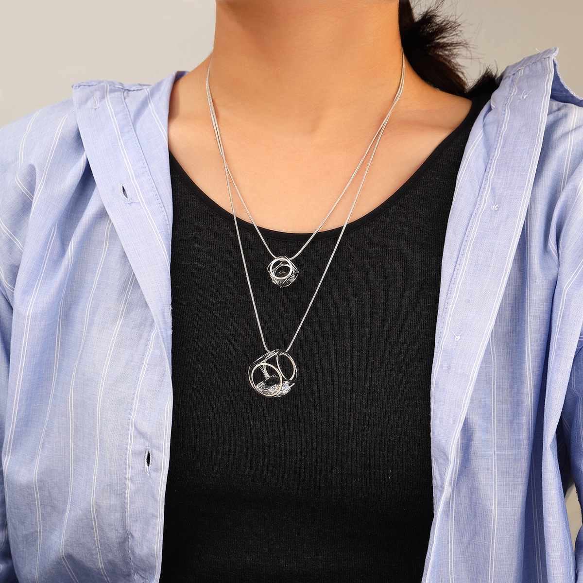 Simple High Sense Hollow Diamond Necklace Elegant Luxury Double Bright Diamond Silver Plated Necklace Cubic Square Pendant Application Scenario