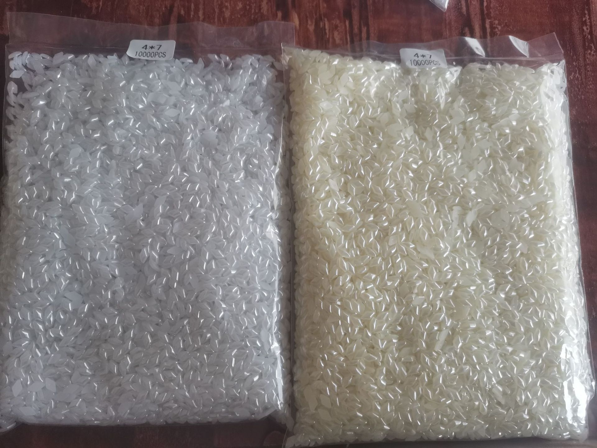 Special Korean-style flat-bottomed pearl jewelry accessories for popular Japanese nail salons, pure white and off-white diamond-shaped nail stickers and diamonds details Picture