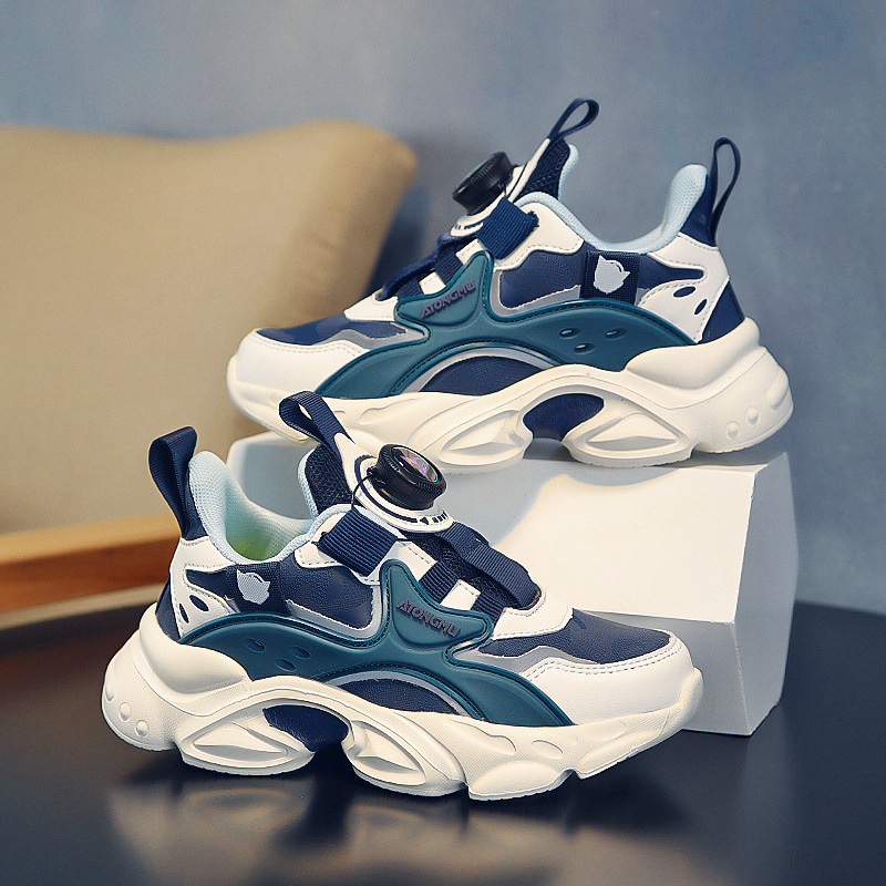 New Fall/Winter 2022 Children's Shoes Boys Leather Sneakers Children's Winter Two Cotton Casual Shoes For Big Children