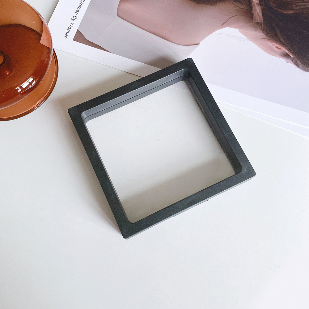 Transparent PE suspended film box, necklace, jewelry box, bracelet, jewelry box, ring, earring and accessory storage box Application Scenario