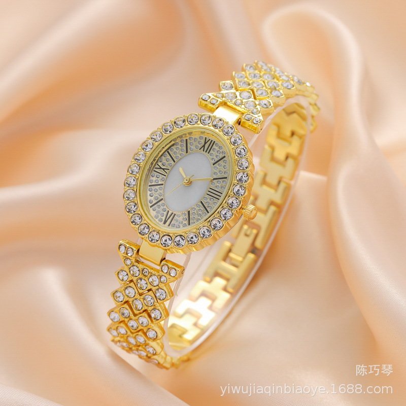 A new cross-border European and American fashion trend wristwatch with a steel bracelet and an oval-shaped starry sky Roman women's diamond watch