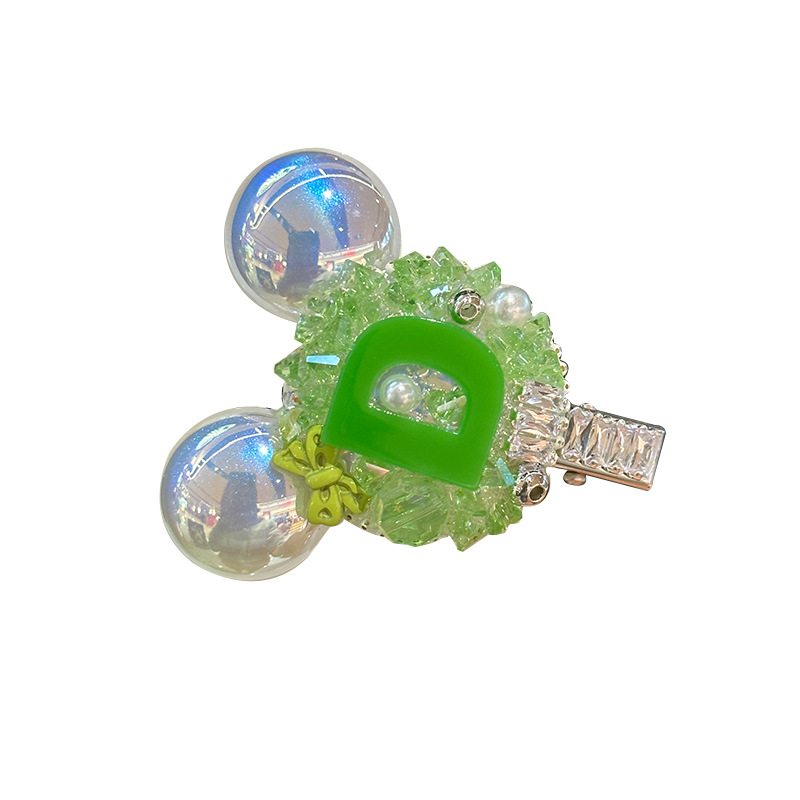 Korean green and fresh hair clips, full diamond crystal little bear hair clips, cute Mickey duckbill clips, fringe clips Application Scenario