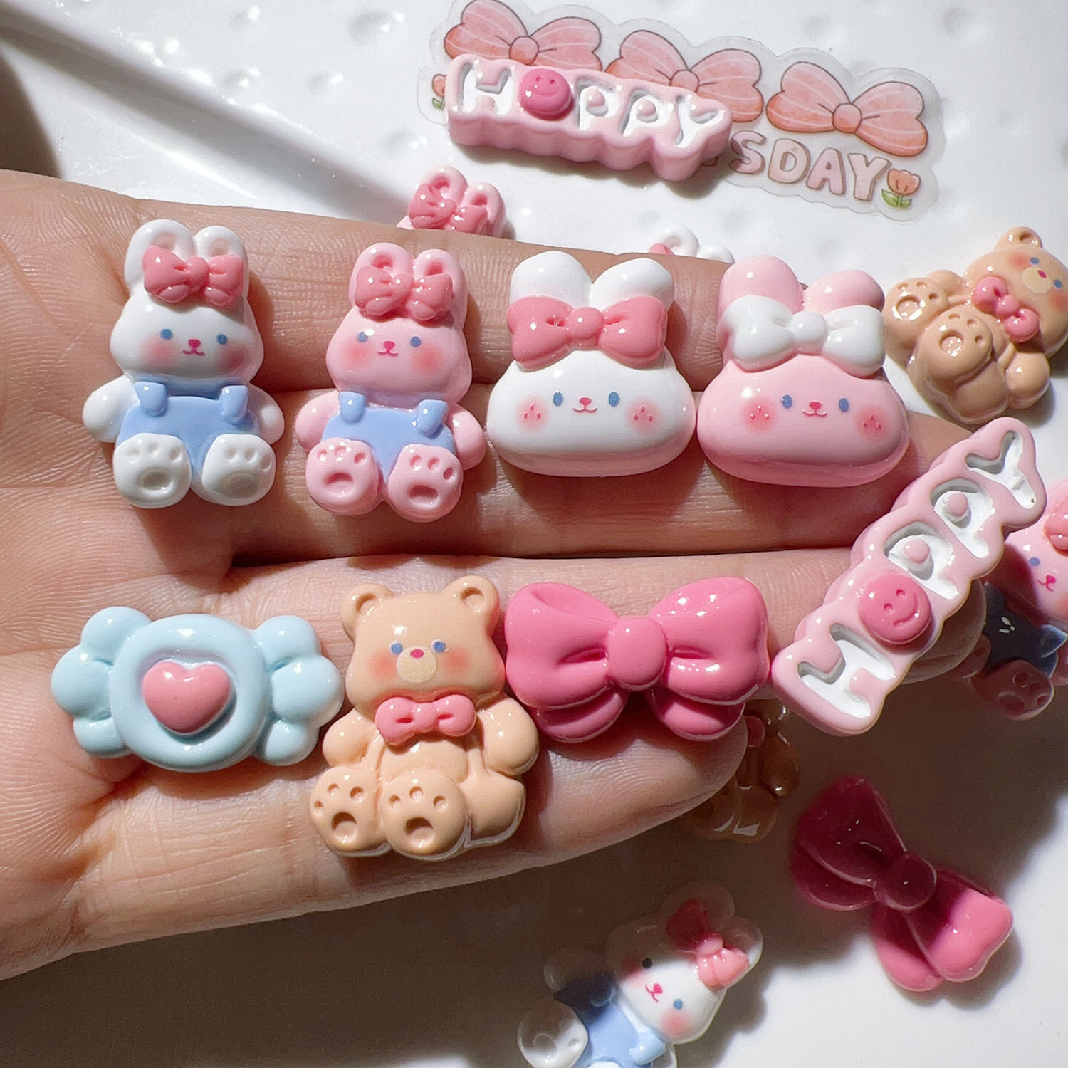 Resin Accessories Wholesale Diy Accessories Handmade Materials Shoe Fastener Hat Phone Case Accessories Bright Face Candy Bunny full figure