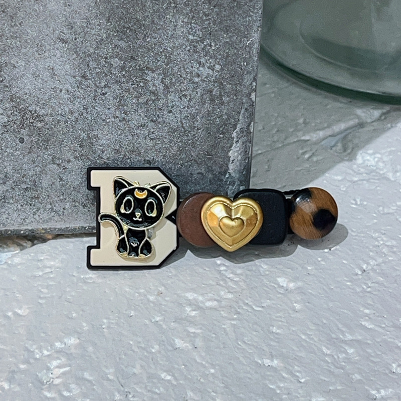 The new letter diamond smiling cat pair from Boss Brother's home features original Korean and Japanese designs, presenting a unique and feminine style Specification image