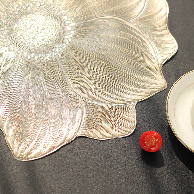 Wholesale and direct sales of popular creative lotus pvc heat-insulating Western placemats, anti-slip, waterproof and oil-resistant placemats Application Scenario