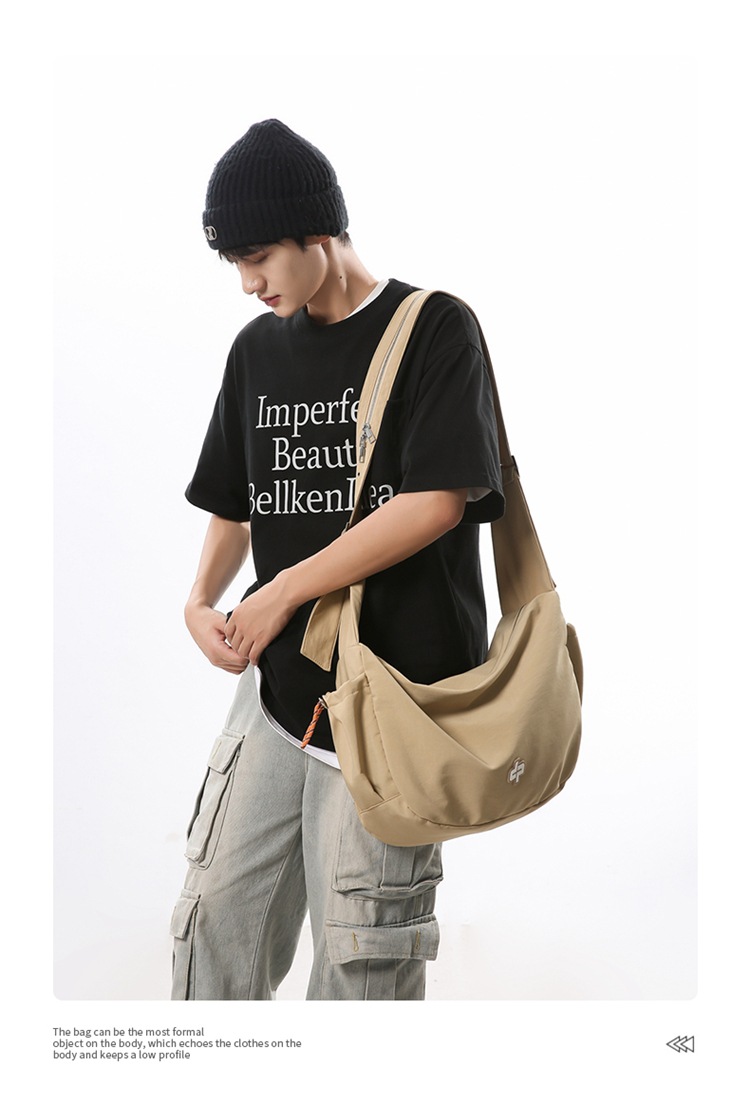 花儿与少年同款大饺子包休闲通勤斜挎包女工装风单肩包大容量背包详情19