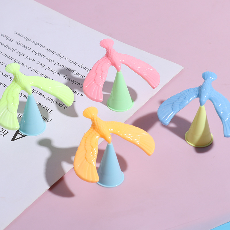 Nostalgic toys for the 80s generation: Balance bird, eagle, educational untoppleable figure, educational gravity bird, and small science and technology toys for children details Picture