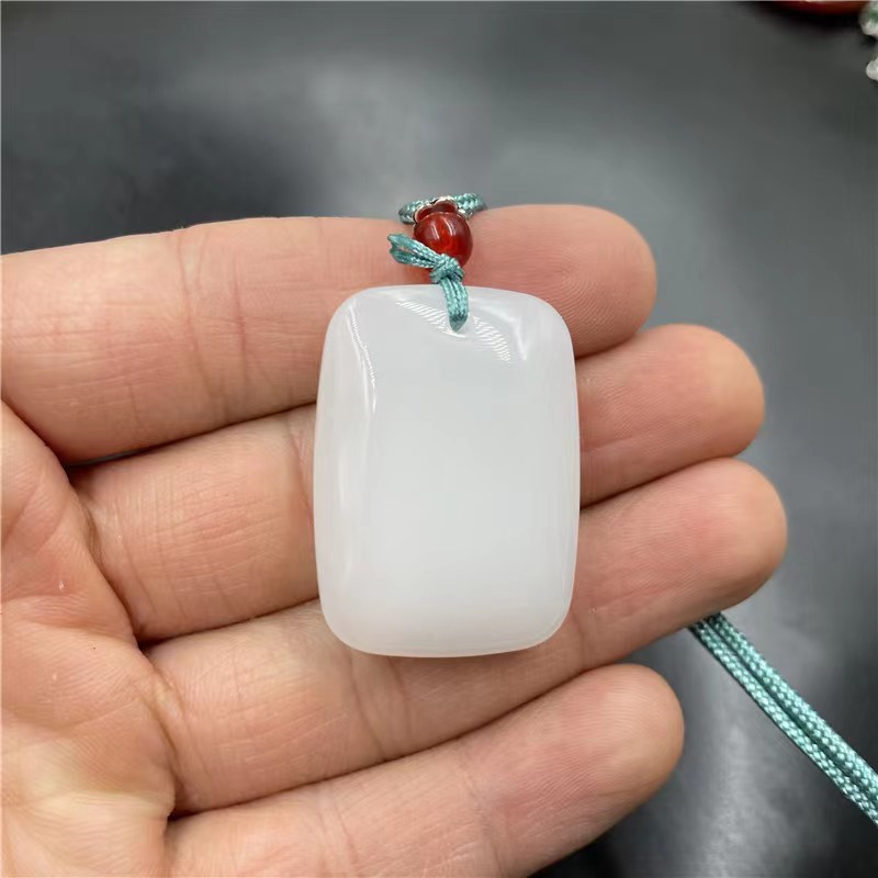 A fresh and clean white jade pendant with a peace pendant, a live-streaming ranking gift style necklace, and a street stall sales accessory pic 9