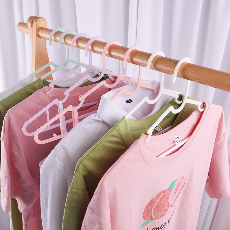 Colgador de ropa para uso doméstico no traza y antideslizante tendedero de ropa para dormitorio de estudiantes estanterías de ropa grandes y frías Specification image