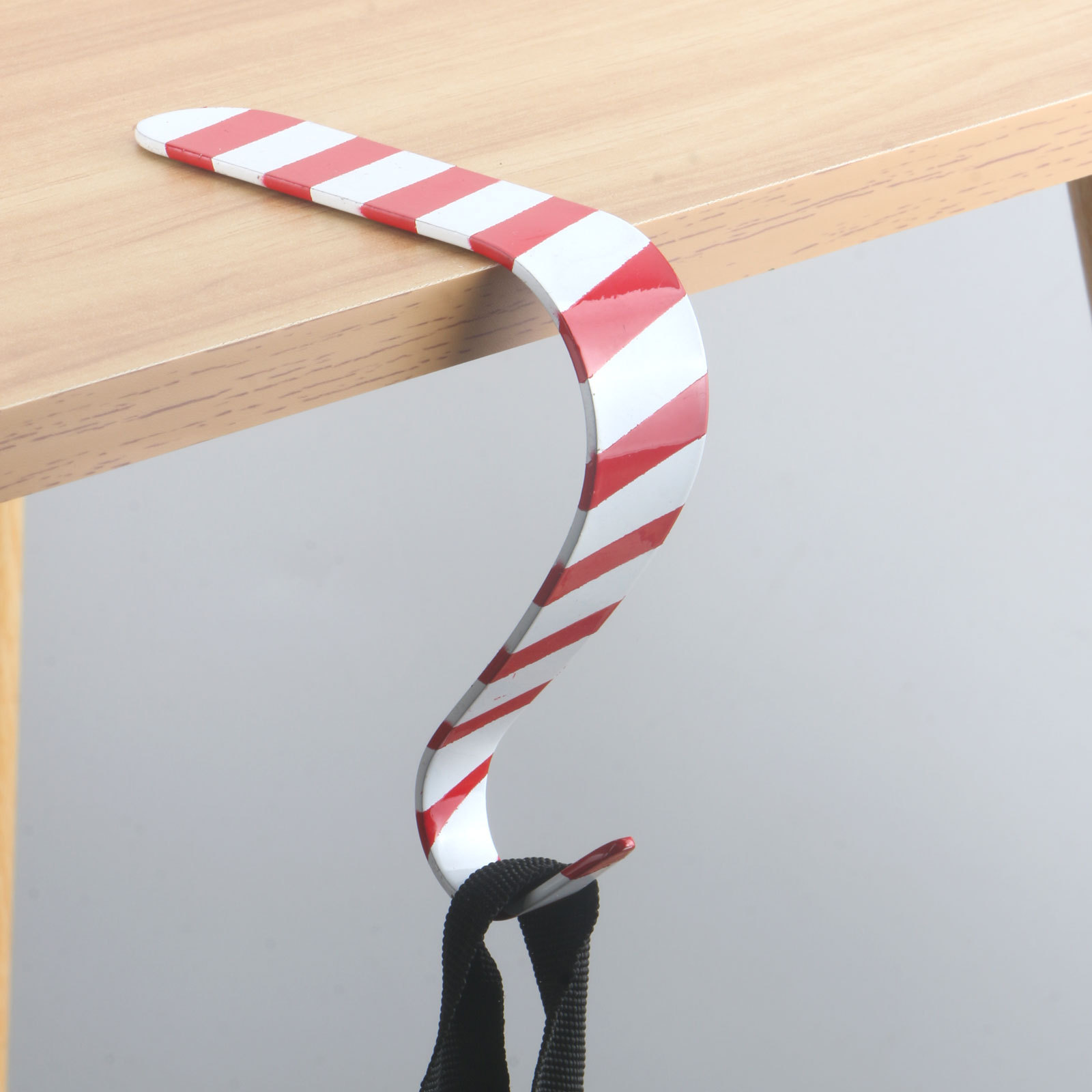 Cross-border Christmas red and white diagonal hook fireplace decoration items, holiday party gift hanging, Christmas stocking rack details Picture