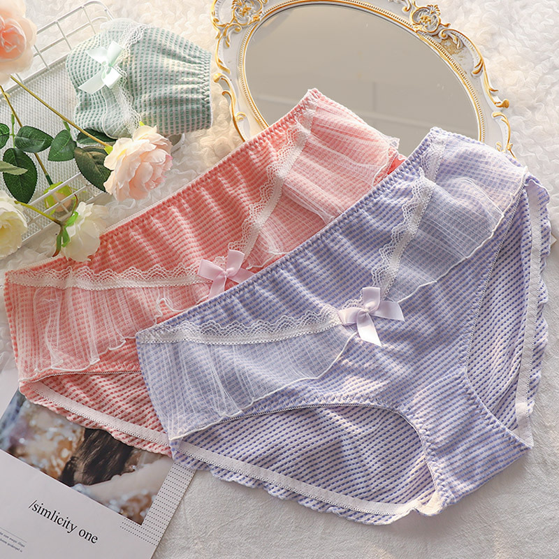 Wholesale of 200-pound pure cotton mid-high-waisted, cute and sexy mesh Japanese-style seamless triangle pants for women Application Scenario