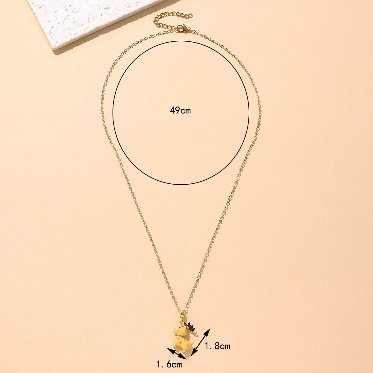 Colorful cute deer pendant necklace, simple and fashionable design, DIY micro-inlay, elegant and light luxury zircon accessory necklace Application Scenario